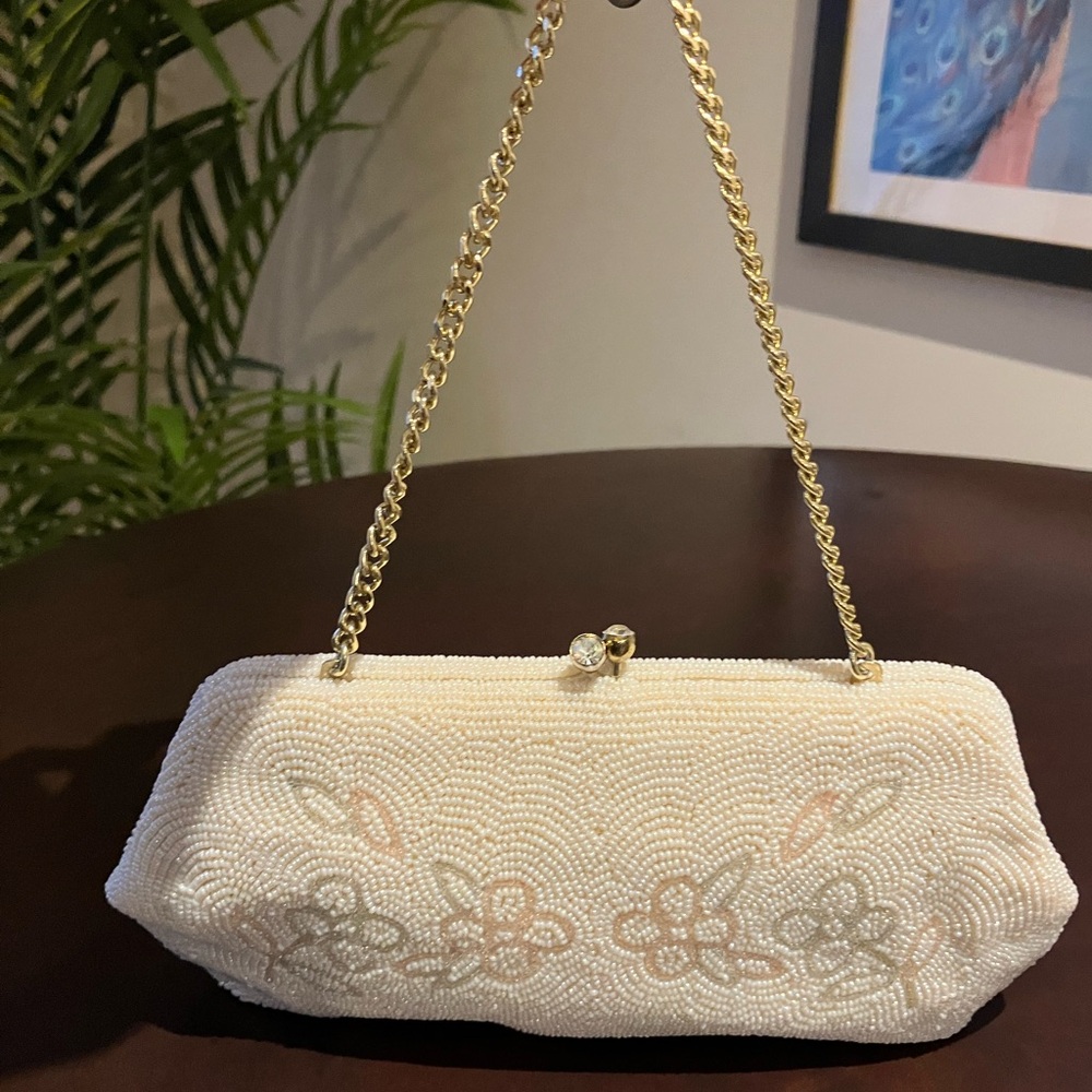 Elegant Cream Beaded Clutch